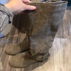 Women’s boots